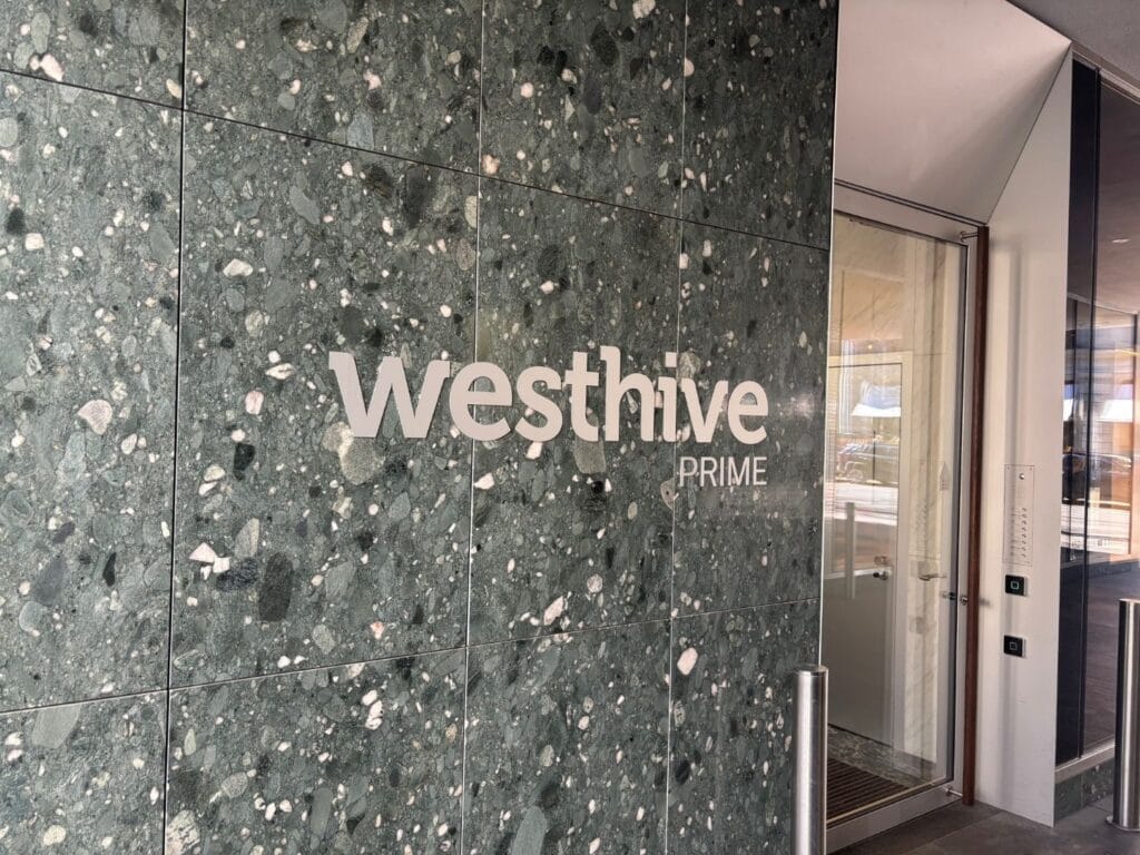 Регистрация компании в Швейцарии: современный бизнес-адрес и офисная инфраструктура